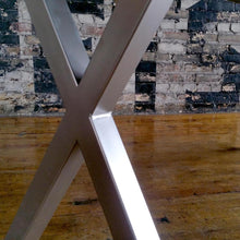 Load image into Gallery viewer, Solid Maple top with Logan Base - Windsorchrome