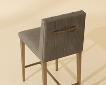 Load image into Gallery viewer, Wilbur Stool
