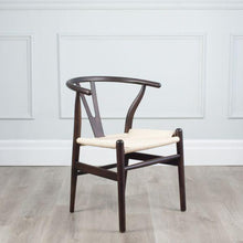 Load image into Gallery viewer, Orient Chair - Windsorchrome
